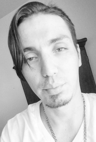 Meet your Posher, Edward - Picture 2 of 2